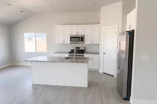4452 W 75 S, Cedar City, UT 84720 - Photo 5