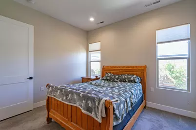 1137 W Grayson Dr, Saint George, UT 84790 - Photo 15