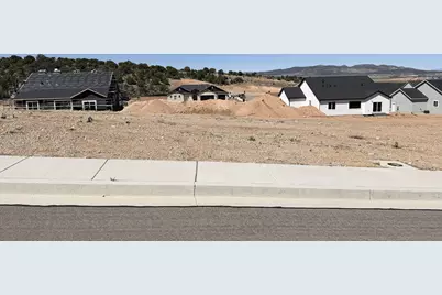 624 S Renze Adams St, Cedar City, UT 84720 - Photo 5