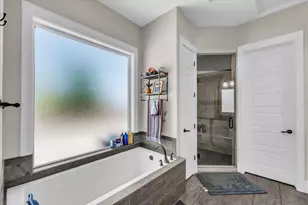 2443 E 2450 S St, Saint George, UT 84790 - Photo 13