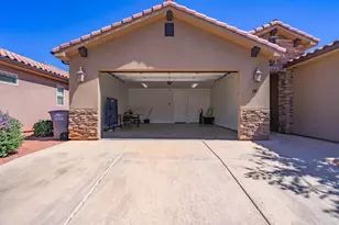 3837 W Lazy River Cir, Santa Clara, UT 84765 - Photo 9