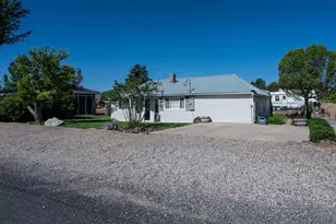 316 S Center St, Enterprise, UT 84725 - Photo 3