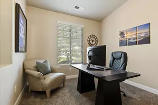 2577 E Hilltop Ledge Dr, Washington, UT 84780 - Photo 5