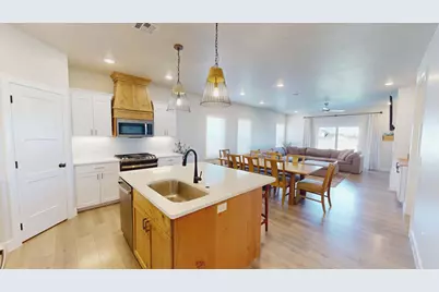 1127 E 4240 N, Enoch, UT 84721 - Photo 7