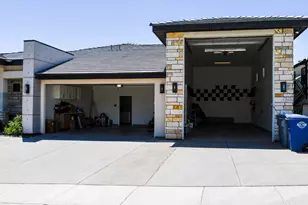 3352 S Pecos Dr, Washington, UT 84780 - Photo 39