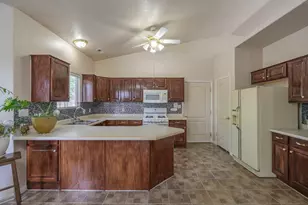 361 N 2660 E St, Saint George, UT 84790 - Photo 11