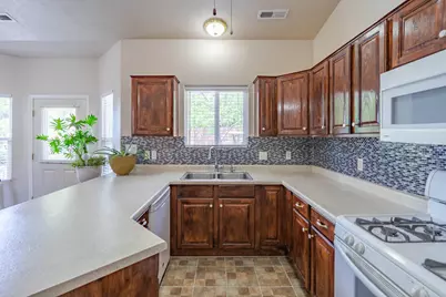 361 N 2660 E St, Saint George, UT 84790 - Photo 15