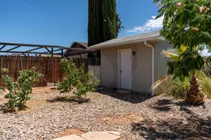 1682 N Bench Dr, Santa Clara, UT 84765 - Photo 17