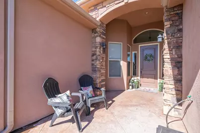 811 N Swiss Haven Cir, Santa Clara, UT 84765 - Photo 3