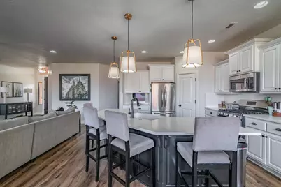 811 N Swiss Haven Cir, Santa Clara, UT 84765 - Photo 9