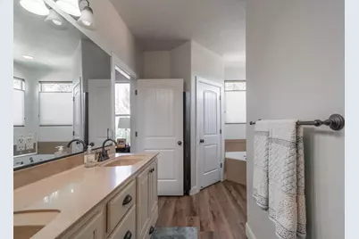 811 N Swiss Haven Cir, Santa Clara, UT 84765 - Photo 23