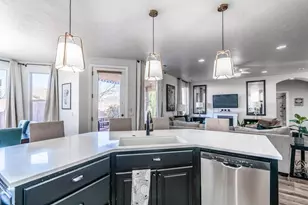 811 N Swiss Haven Circle, Santa Clara, UT 84765 - Photo 11