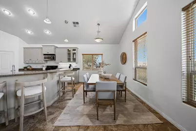 222 S Valley View Dr, Hurricane, UT 84737 - Photo 9