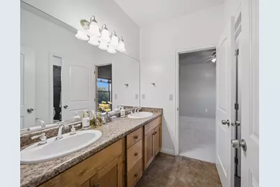 222 S Valley View Dr, Hurricane, UT 84737 - Photo 31