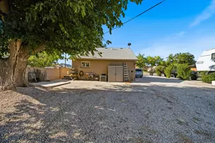 560 E 500 S, Saint George, UT 84770 - Photo 9