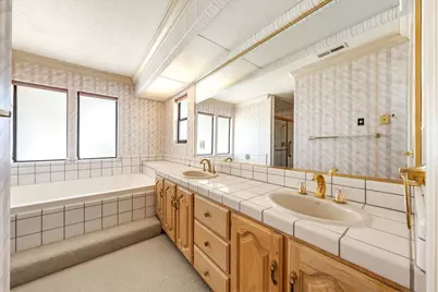 1247 W Hagen Cir, Saint George, UT 84790 - Photo 43