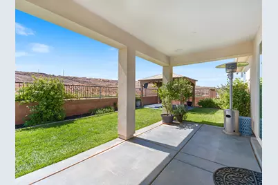 624 N Sandy Talus Dr, Washington, UT 84780 - Photo 33