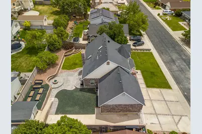 2126 N Cobblecreek Dr, Cedar City, UT 84721 - Photo 9