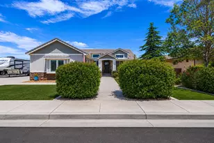3866 W 2700 St S, Hurricane, UT 84737 - Photo 1