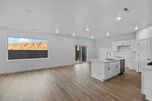 1894 S Queens Garden, Washington, UT 84780 - Photo 3