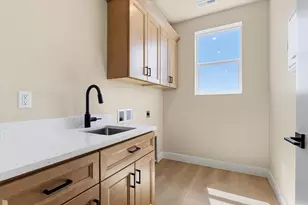 451 N 200 E, La Verkin, UT 84745 - Photo 7