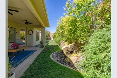 2011 E Mountain Trail, Saint George, UT 84790 - Photo 35