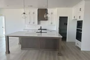879 W Somera Dr, Saint George, UT 84790 - Photo 7