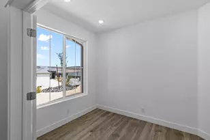 2733 W Brenta Way, Saint George, UT 84770 - Photo 7