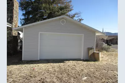 76 W Center St, Hatch, UT 84735 - Photo 5