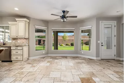 2223 E Coyote Springs Dr, Saint George, UT 84790 - Photo 13