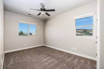 2223 E Coyote Springs Dr, Saint George, UT 84790 - Photo 37