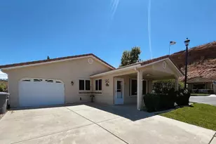 1050 W Red Hills, Washington, UT 84780 - Photo 1