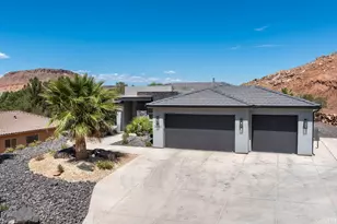 2095 S Franklin Dr, Washington, UT 84780 - Photo 1