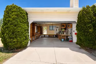 4550 N Pioneer Dr, Enoch, UT 84721 - Photo 53