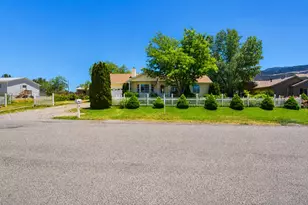 4550 N Pioneer Dr, Enoch, UT 84721 - Photo 17