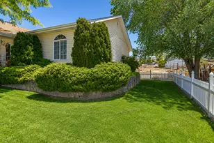 4550 N Pioneer Dr, Enoch, UT 84721 - Photo 13