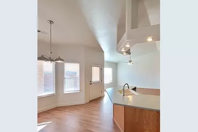 1025 S 375 St E, Ivins, UT 84738 - Photo 9