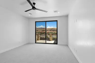 1043 N Falcon Ridge View, Hurricane, UT 84737 - Photo 9