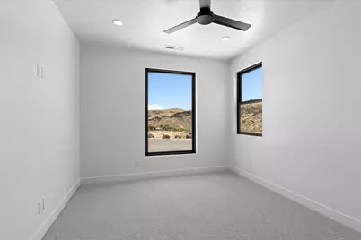 1043 N Falcon Ridge View, Hurricane, UT 84737 - Photo 13