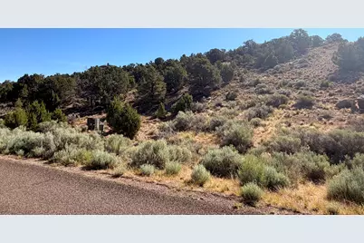 1037 S Canyon Dr, Cedar City, UT 84720 - Photo 7
