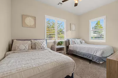 2069 N Coral Ridge Dr, Washington, UT 84780 - Photo 17