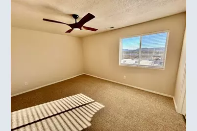 617 W Evans Ridge Cir #4, Washington, UT 84780 - Photo 3