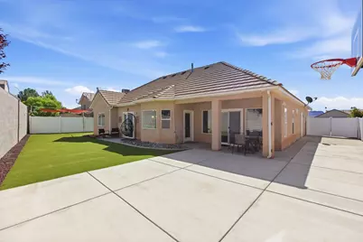 2883 E Overlook Dr, Saint George, UT 84790 - Photo 5
