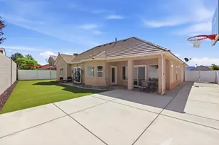2883 E Overlook Dr, Saint George, UT 84790 - Photo 5