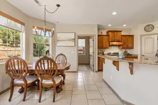 1015 S Westview Dr, Cedar City, UT 84720 - Photo 13
