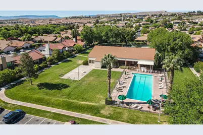 545 S Valley View Dr #67, Saint George, UT 84770 - Photo 47