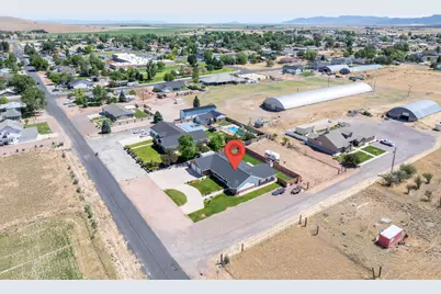397 S Center St, Enterprise, UT 84725 - Photo 39