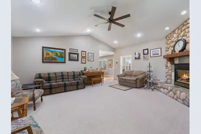 397 S Center St, Enterprise, UT 84725 - Photo 11