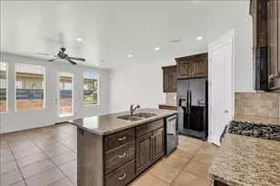 4209 E Torrey Pines Dr, Washington, UT 84780 - Photo 9