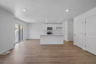 2141 S Wolverine Way, Washington, UT 84780 - Photo 5
